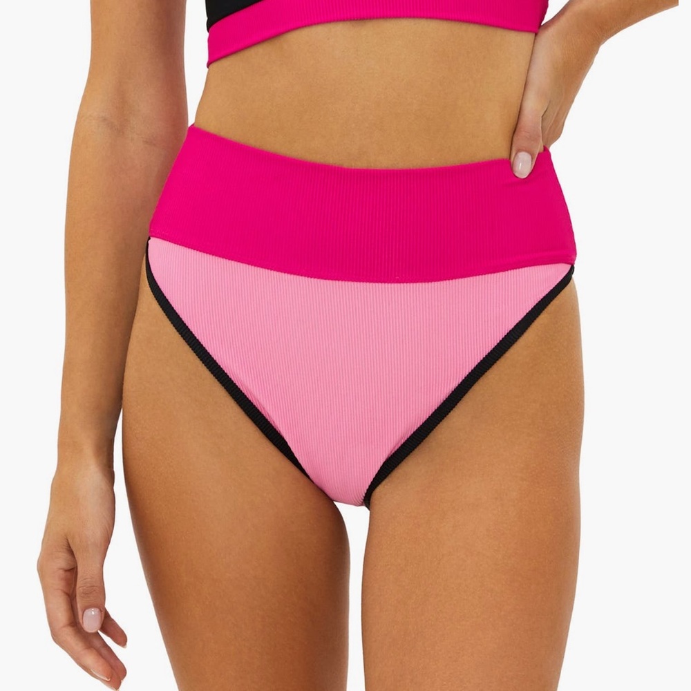 Beach Riot Pink High Waist Bikini Bottoms
BEACH RIOT
Color: Amour Colorblock